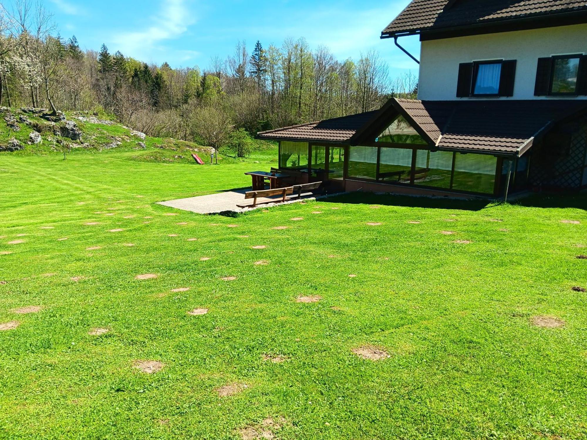 Turisticna Kmetija Pr Mark Trebce Luaran gambar
